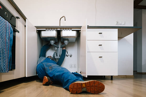 Professional Leak Detection technician working in Tahoe Vista, CA